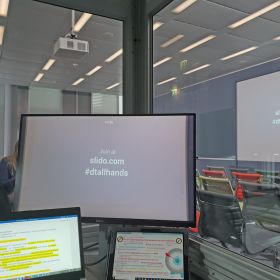 Simultaneous interpreting at Hands On Meeting with web streaming at E.ON